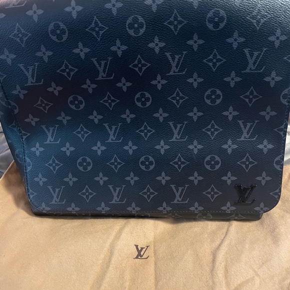 Louis Vuitton Monogram Eclipse MM Bag - Picture 3 of 7